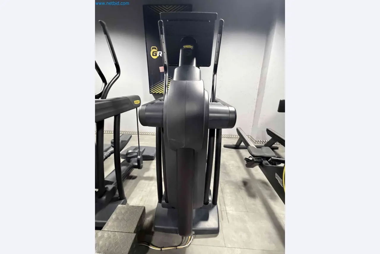 Dražba rabljene fitnes opreme Technogym - Profesionalna fitnes oprema-3