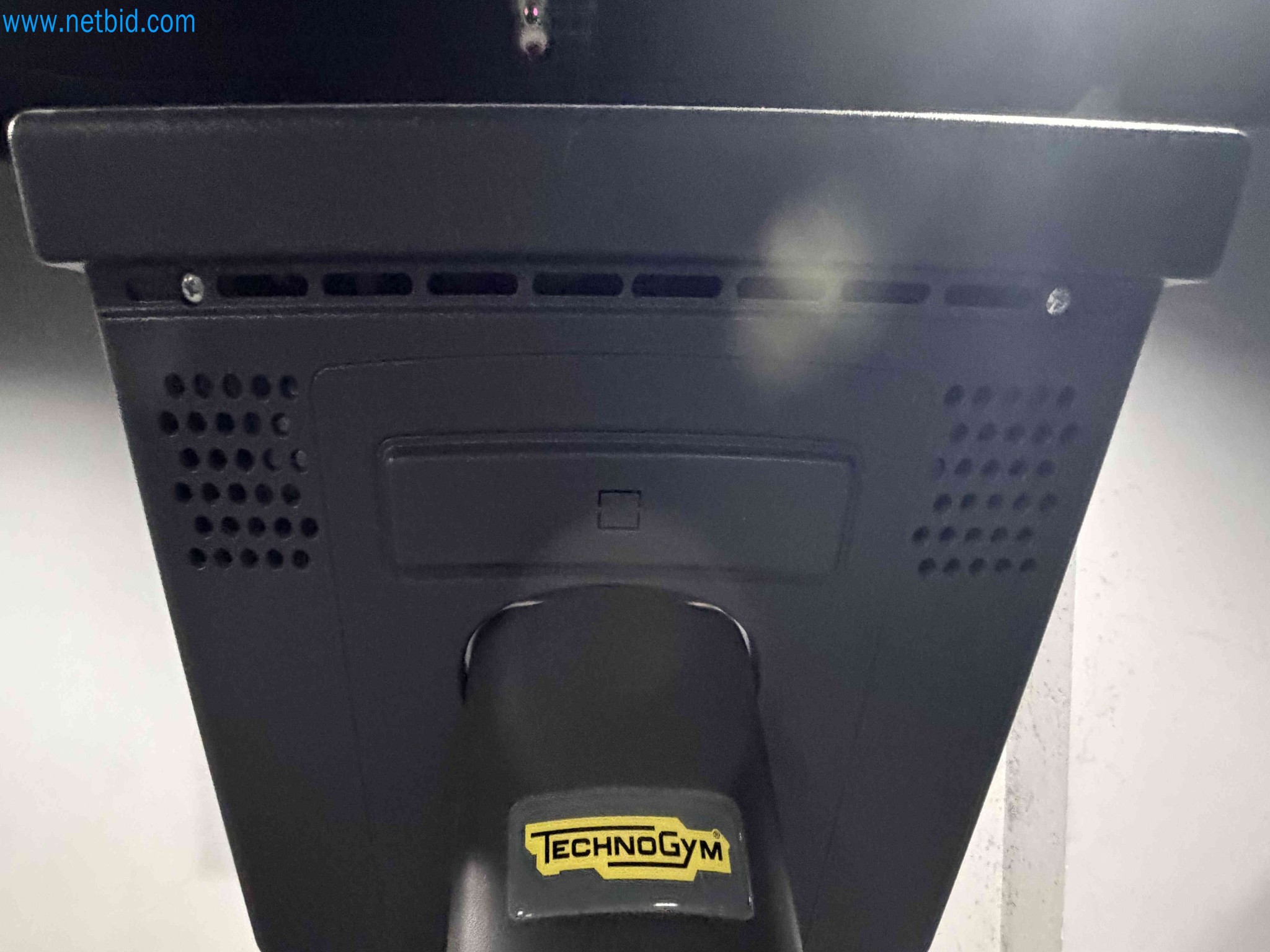 Auction of Used Technogym Gym Equipment – Professional Fitness Machines-4