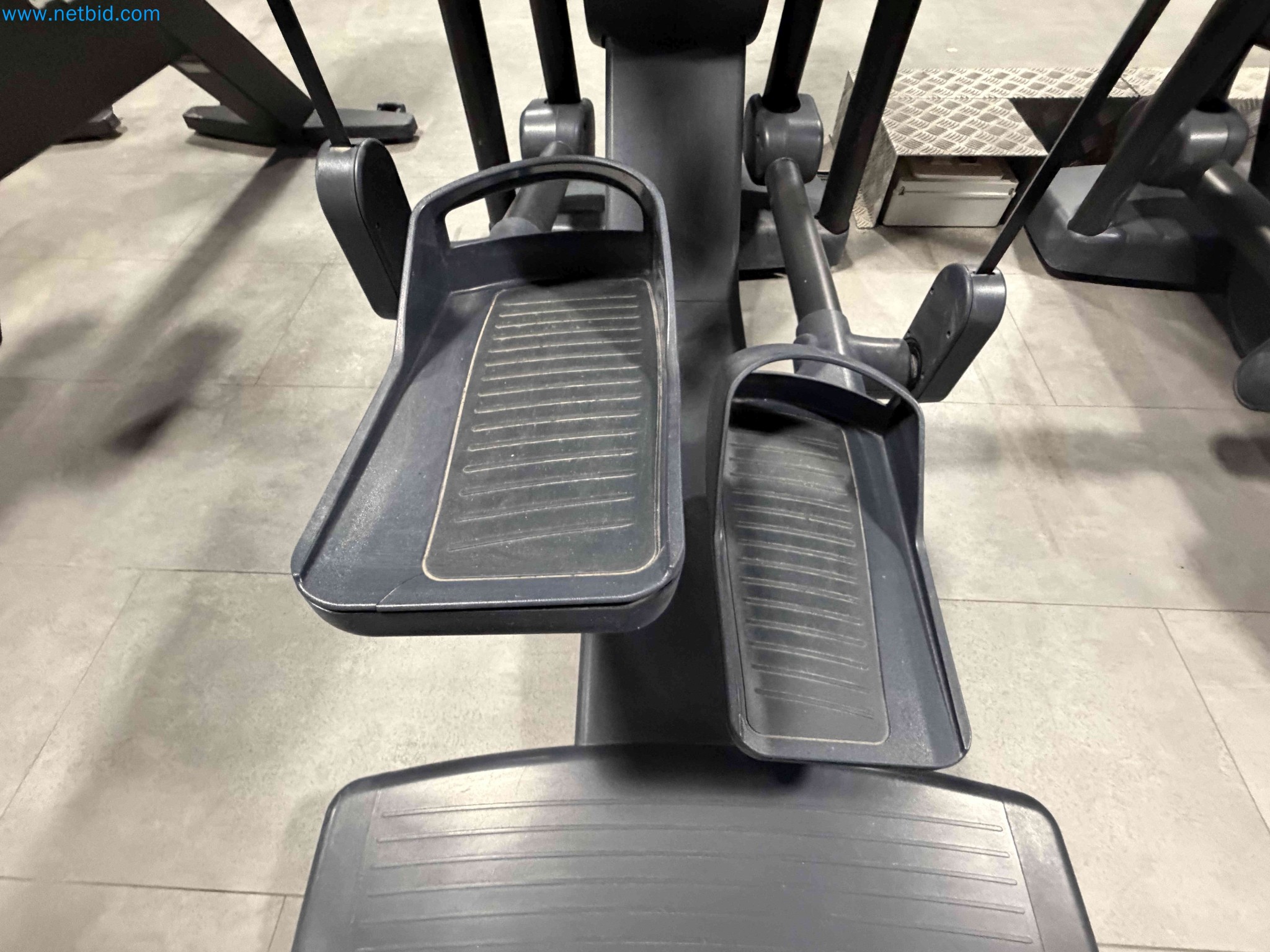 Auction of Used Technogym Gym Equipment – Professional Fitness Machines-8