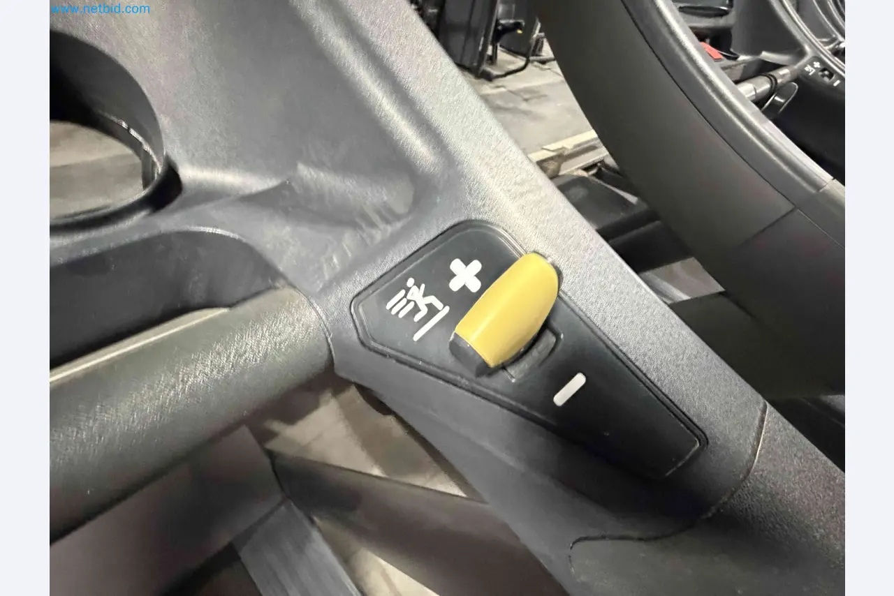 Auktion von gebrauchten Technogym-Fitnessgeräten – Professionelle Fitnessgeräte-12