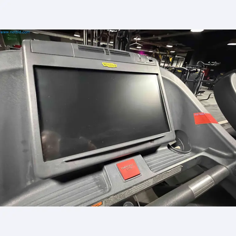 Aukcja używanego sprzętu fitness Technogym - Profesjonalny sprzęt fitness-10