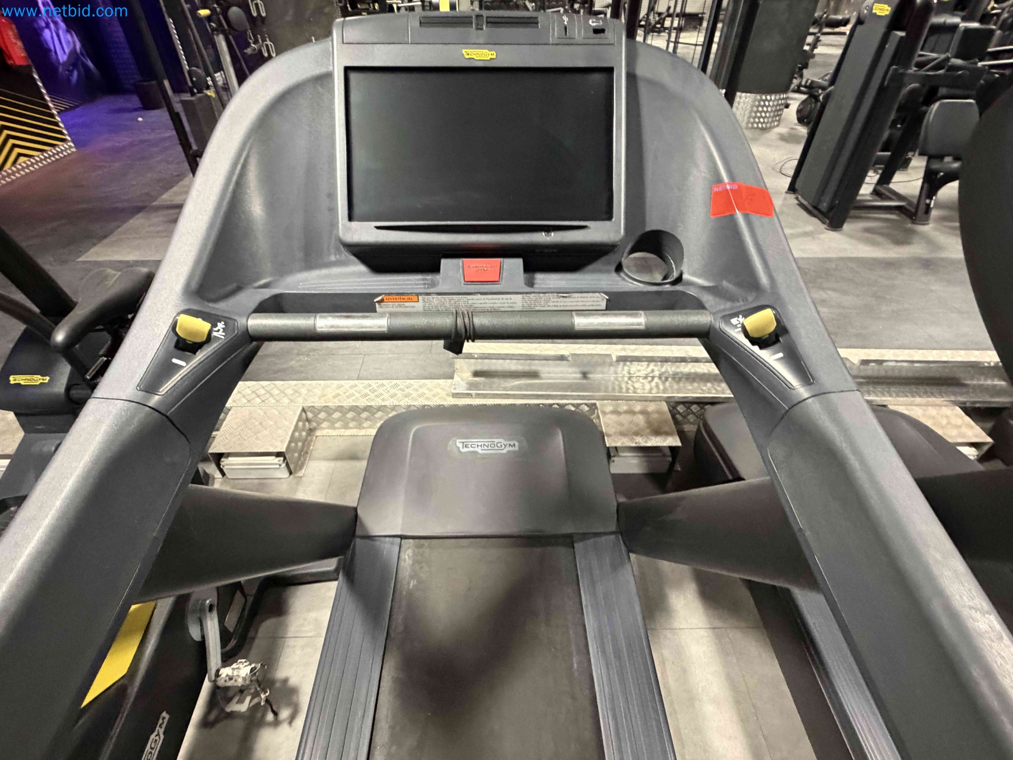Auction of Used Technogym Gym Equipment – Professional Fitness Machines-9
