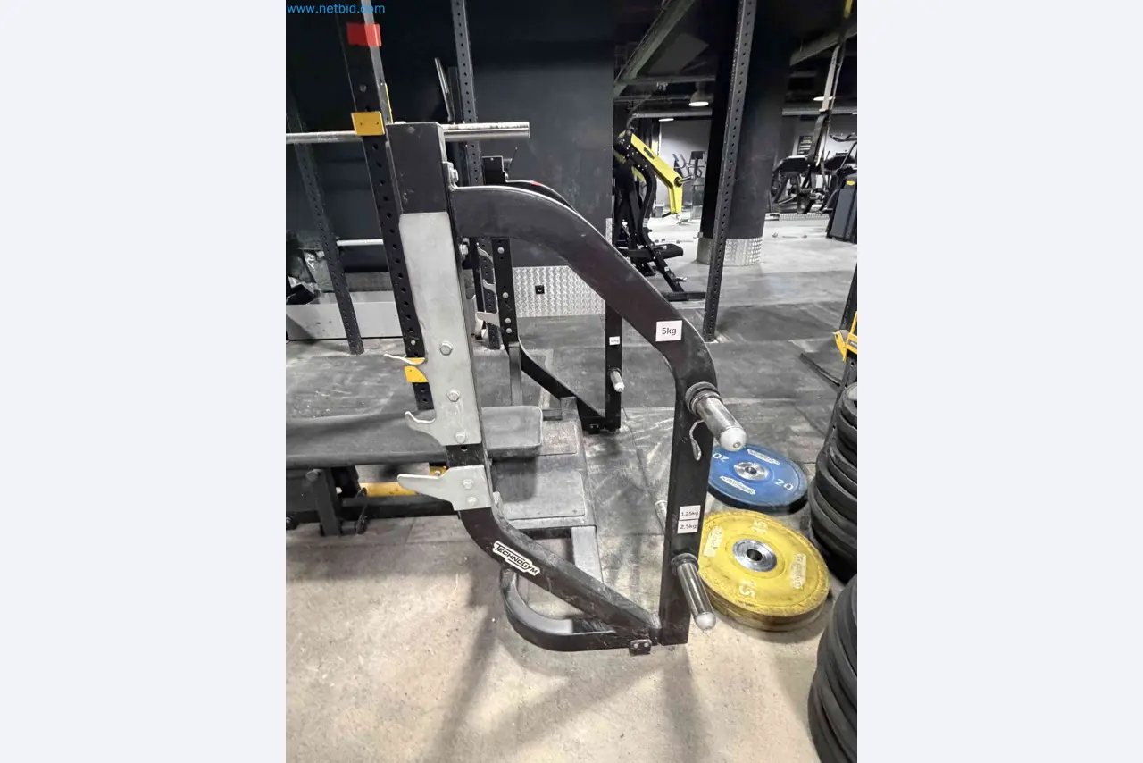 Auction of Used Technogym Gym Equipment – Professional Fitness Machines-5