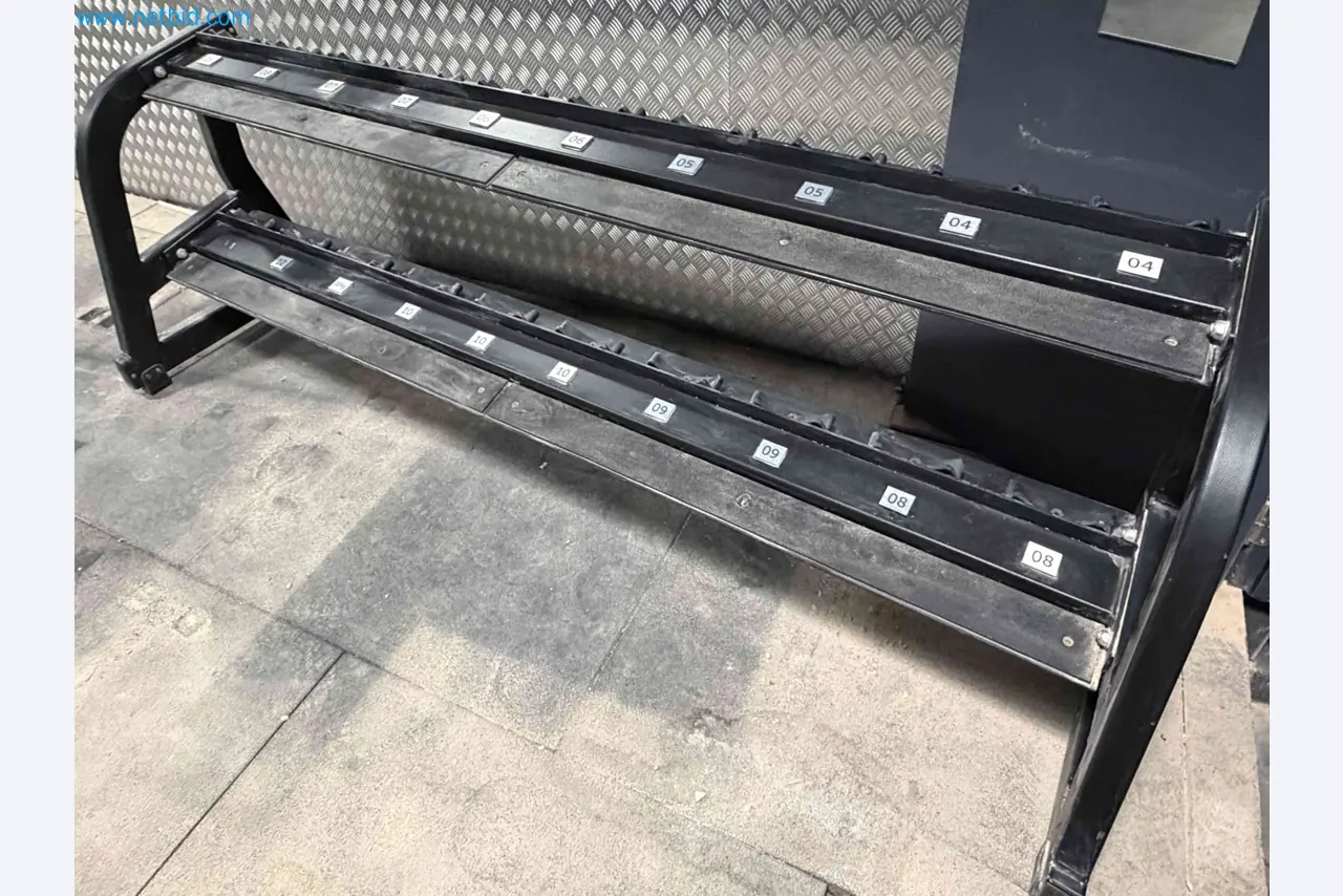 Vente aux enchères de matériel de fitness Technogym d'occasion - Appareils de fitness professionnels-1