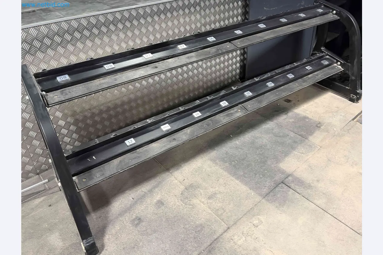 Vente aux enchères de matériel de fitness Technogym d'occasion - Appareils de fitness professionnels-2