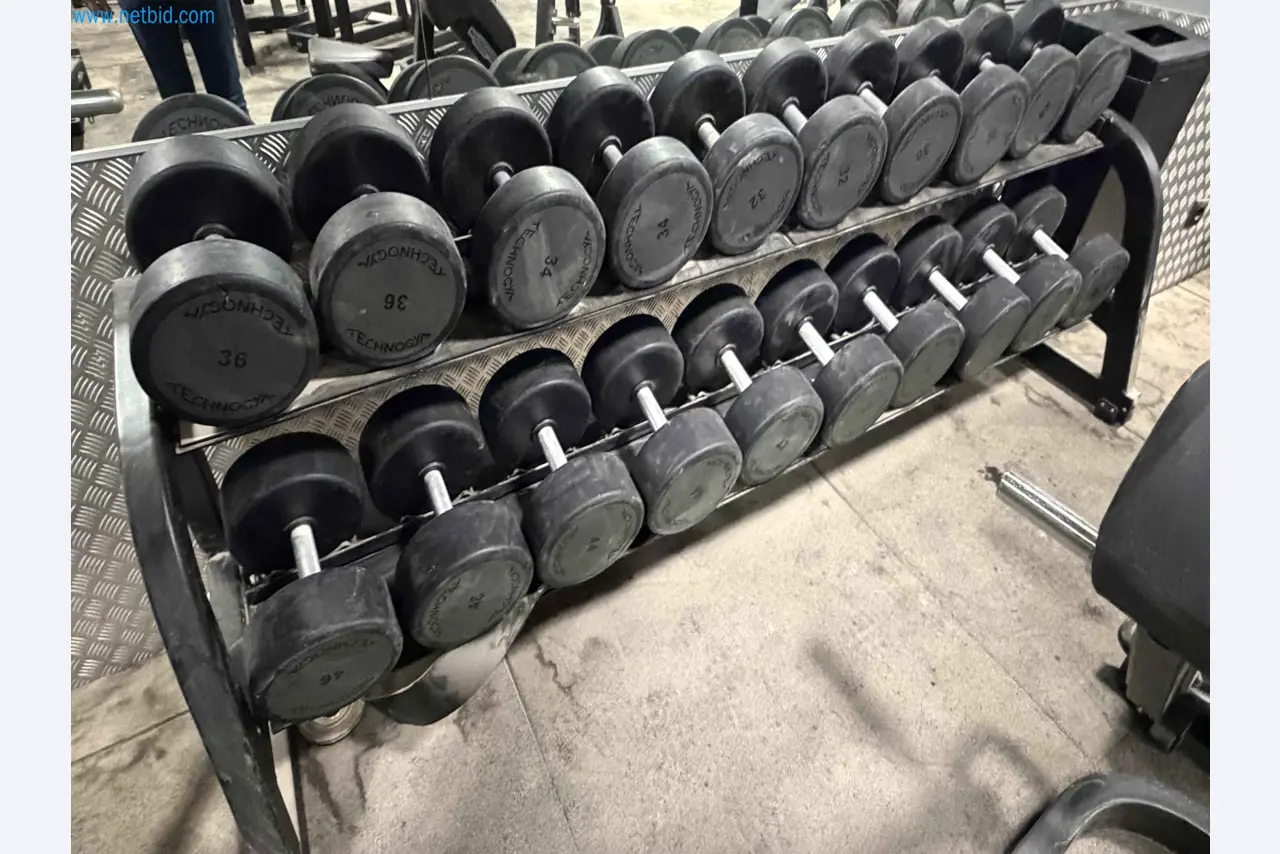 Vente aux enchères de matériel de fitness Technogym d'occasion - Appareils de fitness professionnels-5