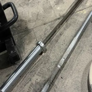 9 Olympic Training Bars TECHNOGYM