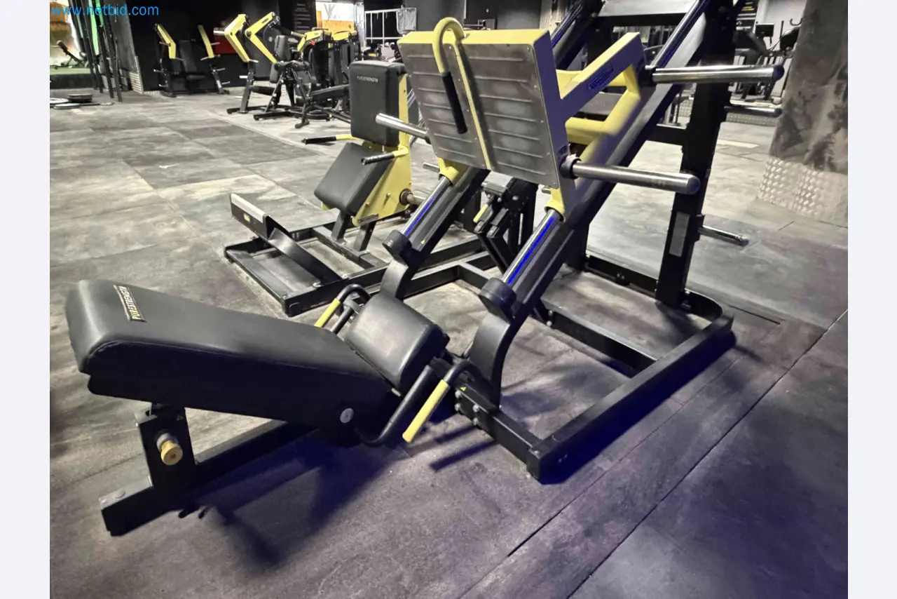 Auktion von gebrauchten Technogym-Fitnessgeräten – Professionelle Fitnessgeräte-12