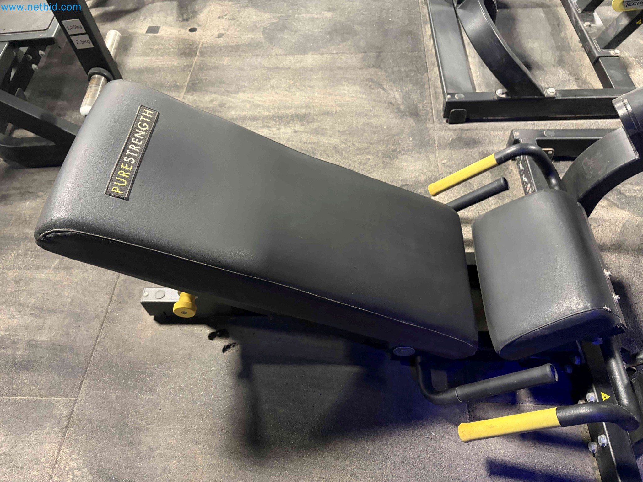Auction of Used Technogym Gym Equipment – Professional Fitness Machines-14