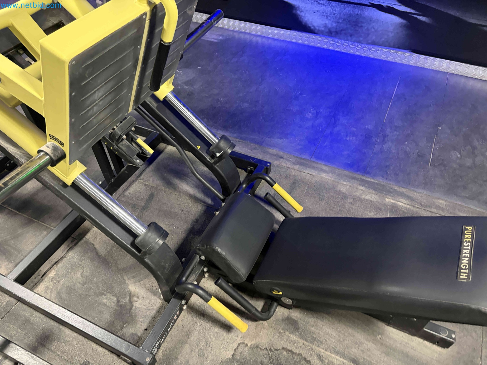 Auction of Used Technogym Gym Equipment – Professional Fitness Machines-22