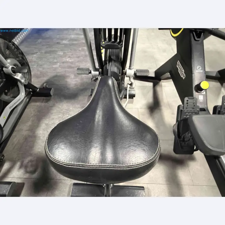 Subasta de Equipos de Gimnasio Technogym Usados – Máquinas Fitness Profesionales-10