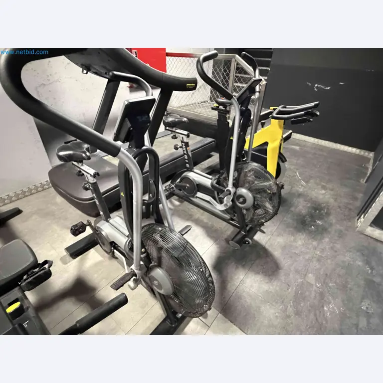 Subasta de Equipos de Gimnasio Technogym Usados – Máquinas Fitness Profesionales-15