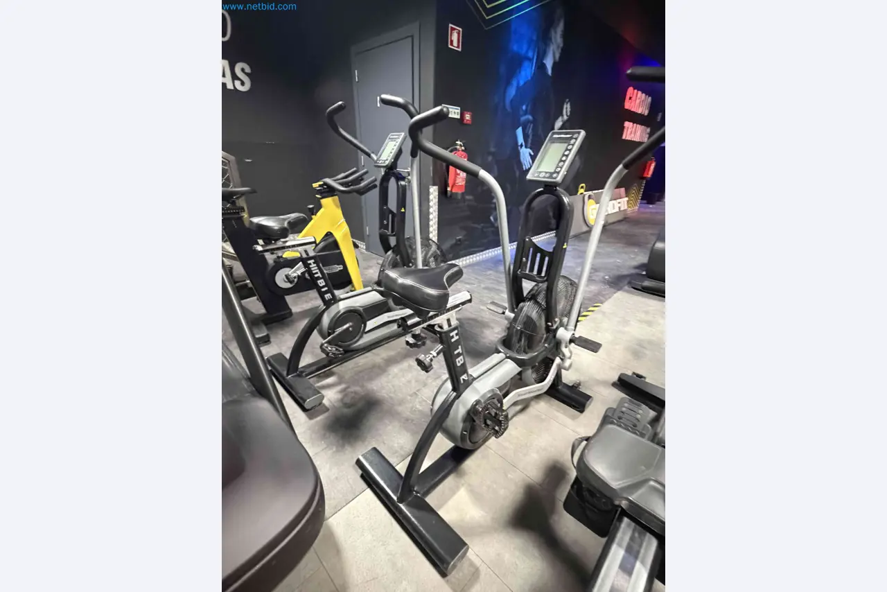 Subasta de Equipos de Gimnasio Technogym Usados – Máquinas Fitness Profesionales-8