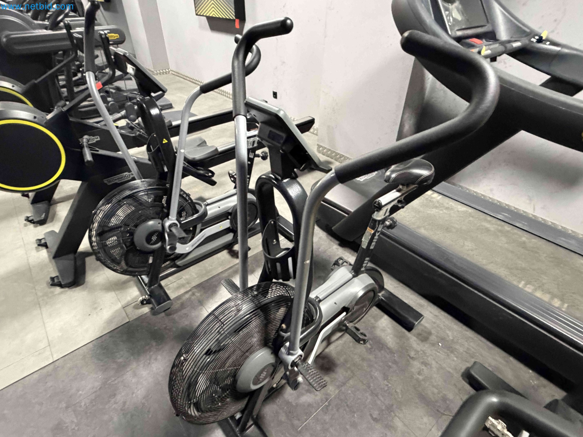 Auction of Used Technogym Gym Equipment – Professional Fitness Machines-2