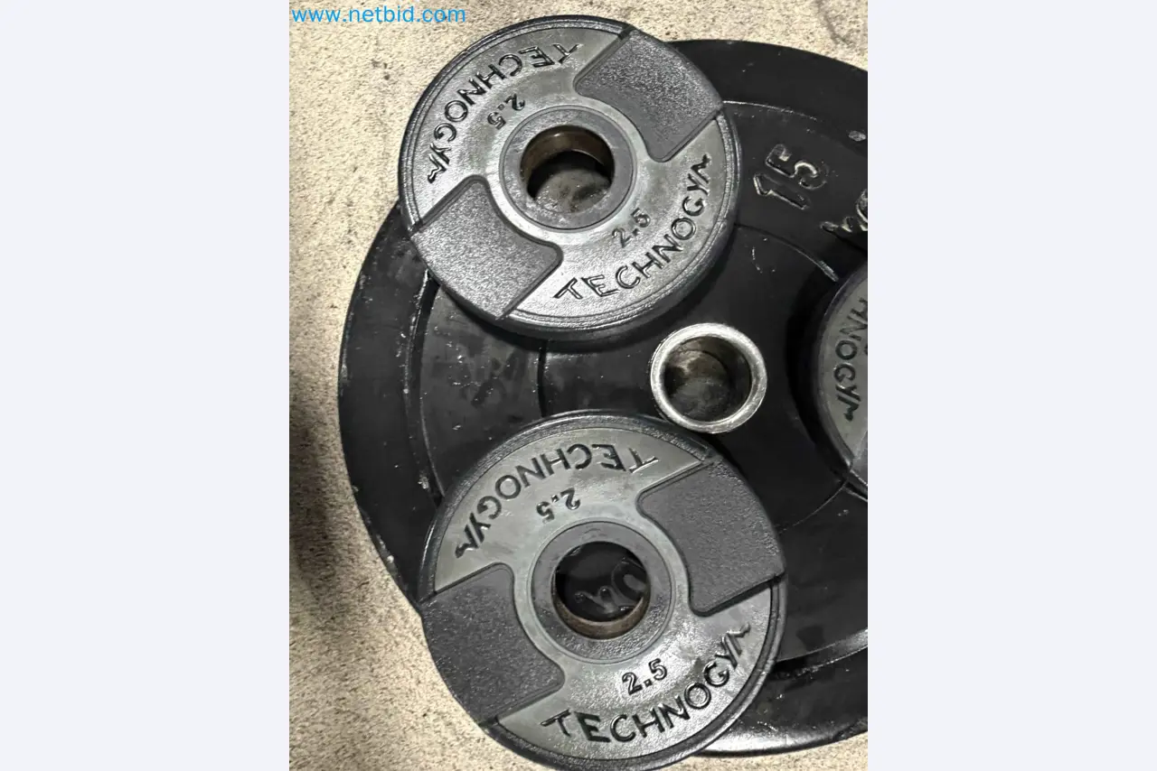 Auction of Used Technogym Gym Equipment – Professional Fitness Machines-10