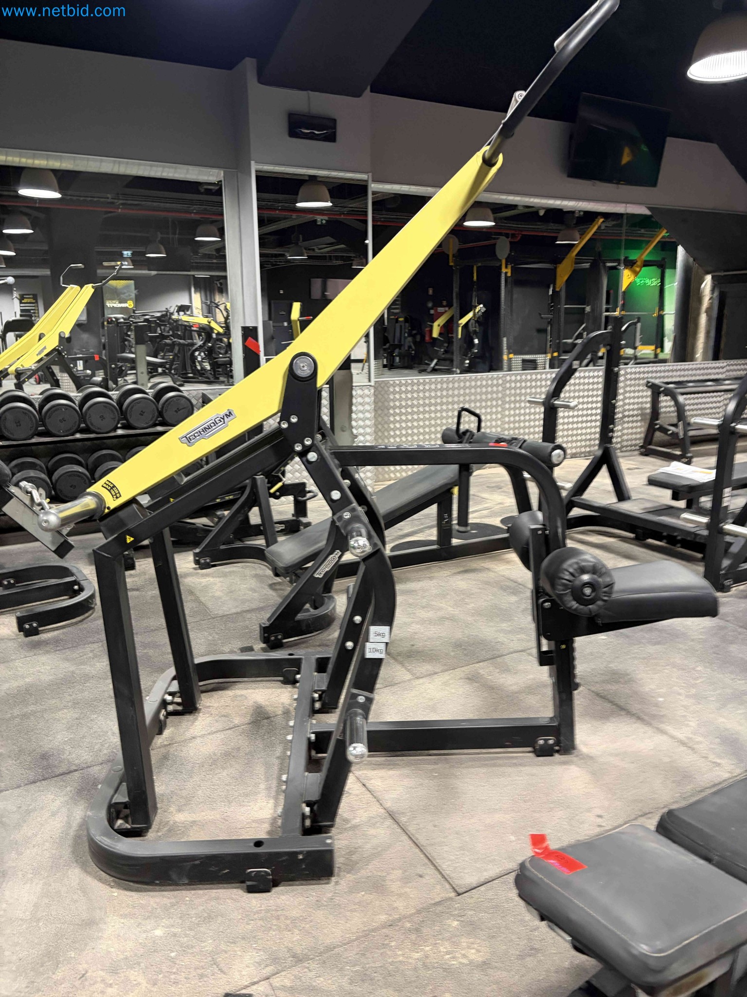 Auction of Used Technogym Gym Equipment – Professional Fitness Machines-4