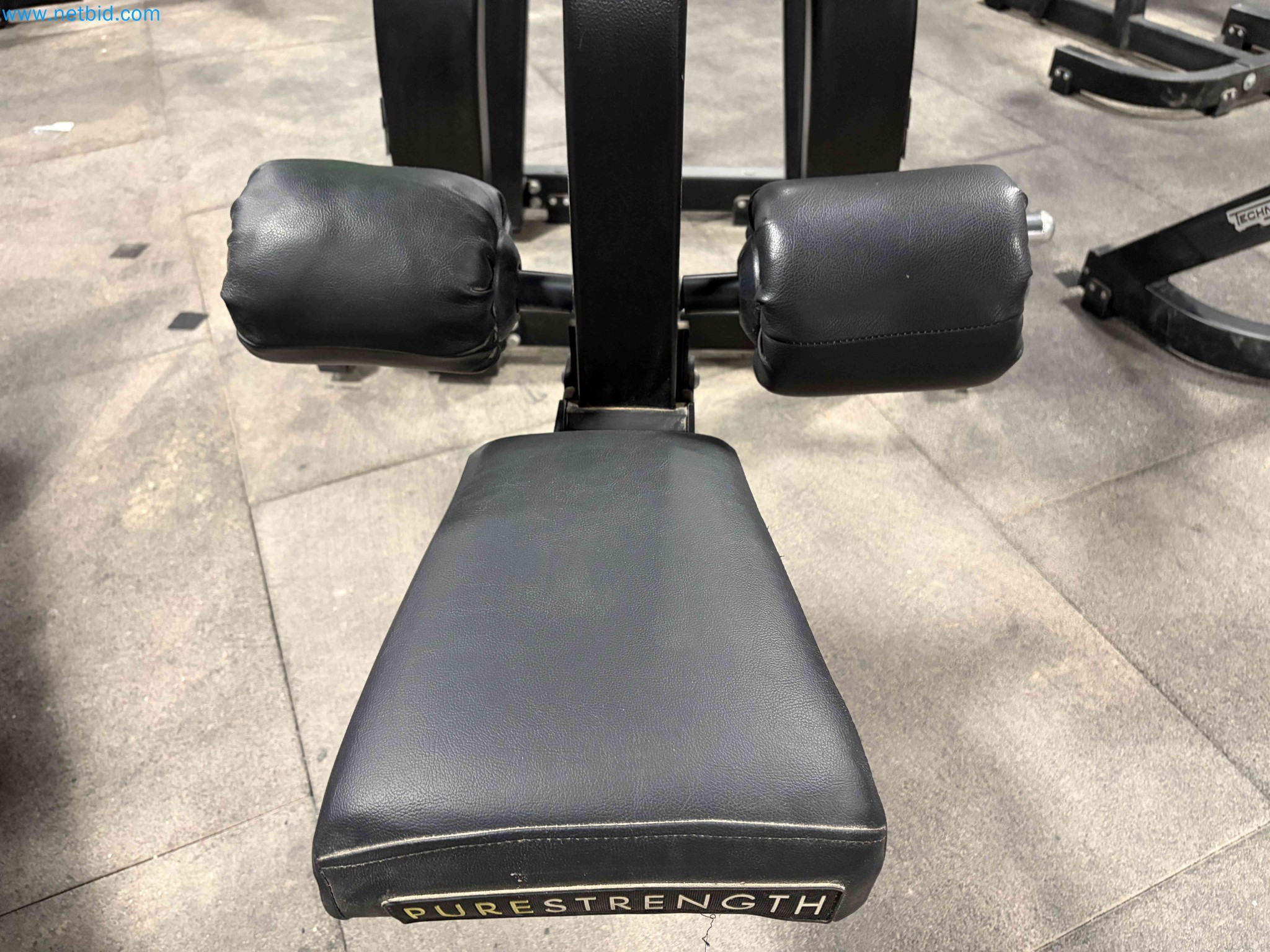 Auction of Used Technogym Gym Equipment – Professional Fitness Machines-6