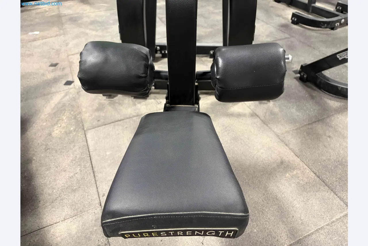 Auktion von gebrauchten Technogym-Fitnessgeräten – Professionelle Fitnessgeräte-6