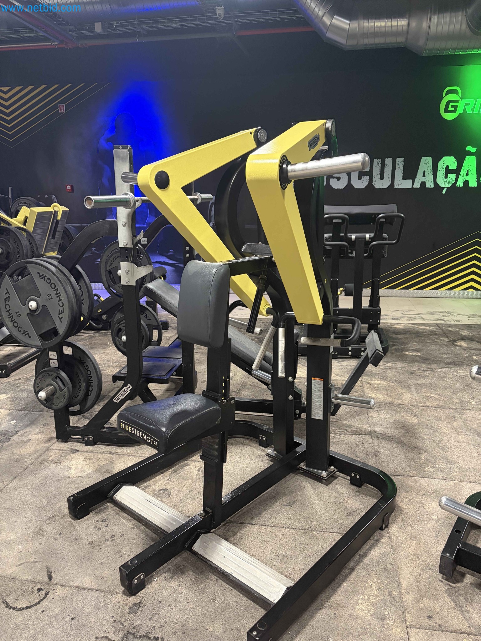 Auction of Used Technogym Gym Equipment – Professional Fitness Machines-2