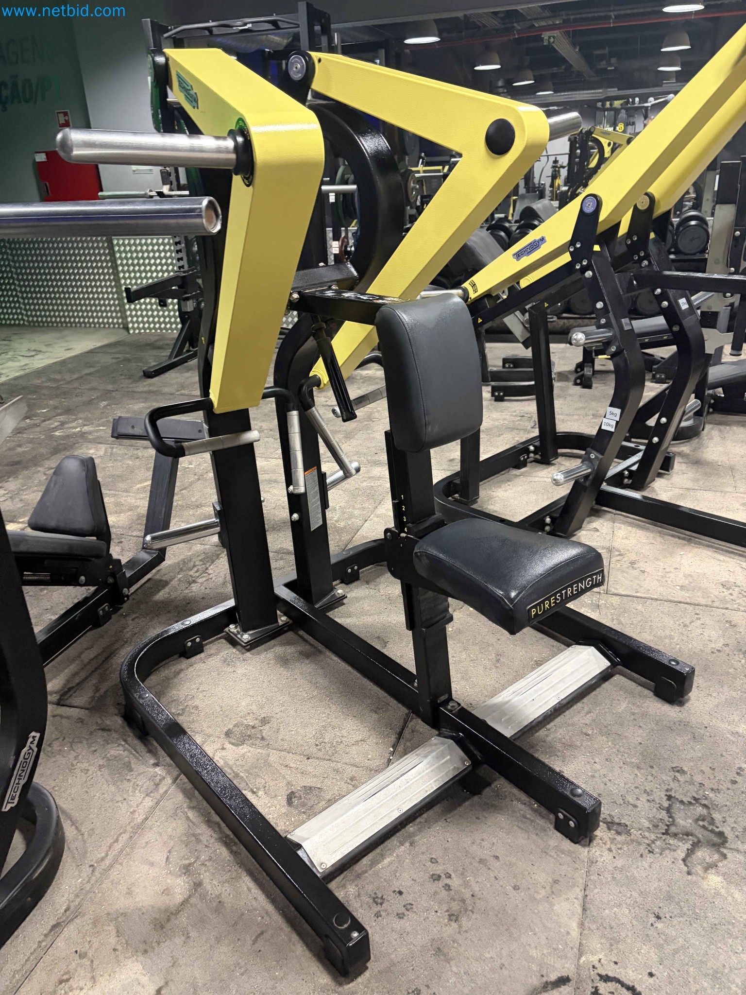 Auction of Used Technogym Gym Equipment – Professional Fitness Machines-5