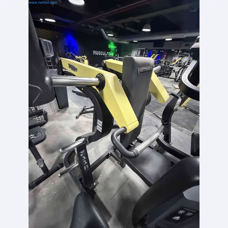 Auction of Used Technogym Gym Equipment – Professional Fitness Machines-10
