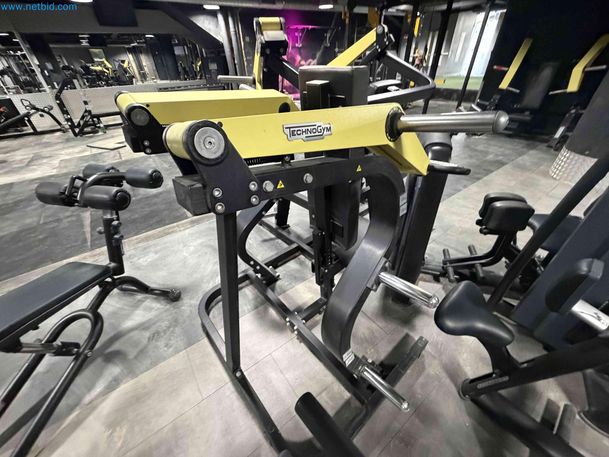 Auction of Used Technogym Gym Equipment – Professional Fitness Machines-4