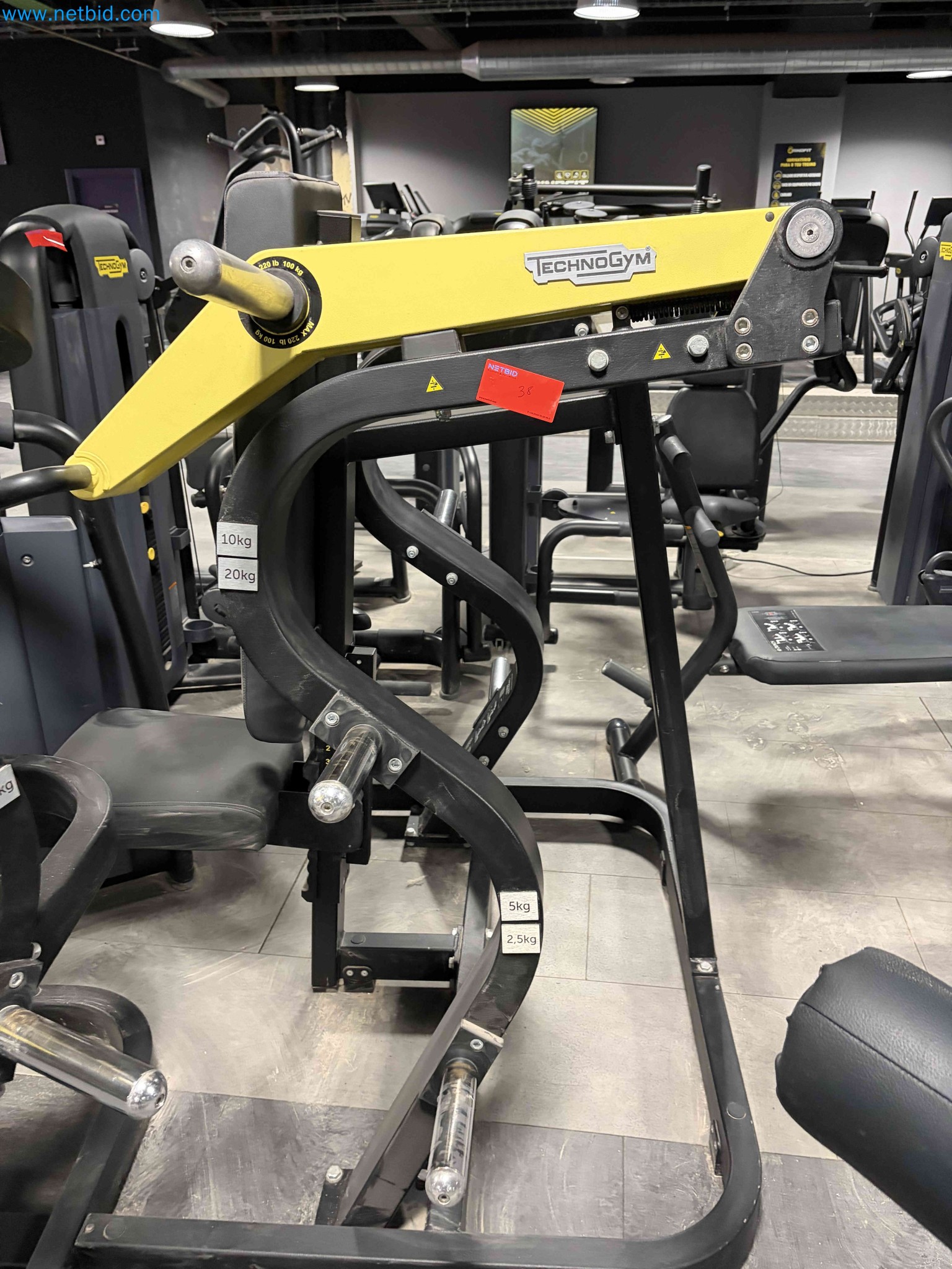 Auction of Used Technogym Gym Equipment – Professional Fitness Machines-9