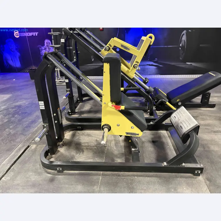 Leilão de Equipamentos de Ginásio Technogym Usados – Máquinas de Fitness Profissionais-3