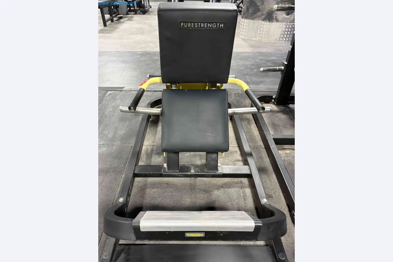 Leilão de Equipamentos de Ginásio Technogym Usados – Máquinas de Fitness Profissionais-8