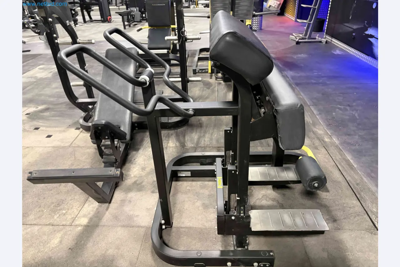 Leilão de Equipamentos de Ginásio Technogym Usados – Máquinas de Fitness Profissionais-6