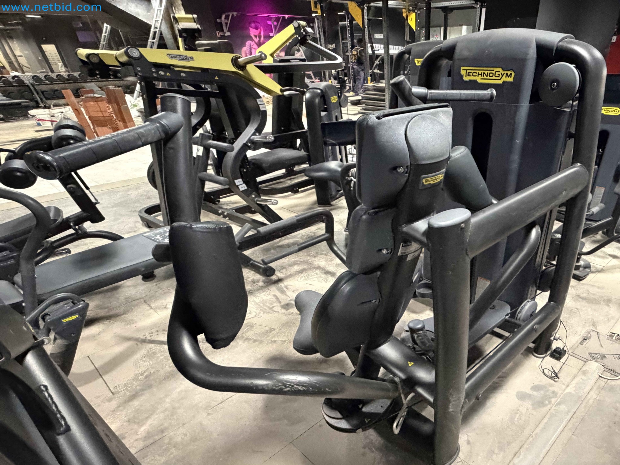 Auction of Used Technogym Gym Equipment – Professional Fitness Machines-11