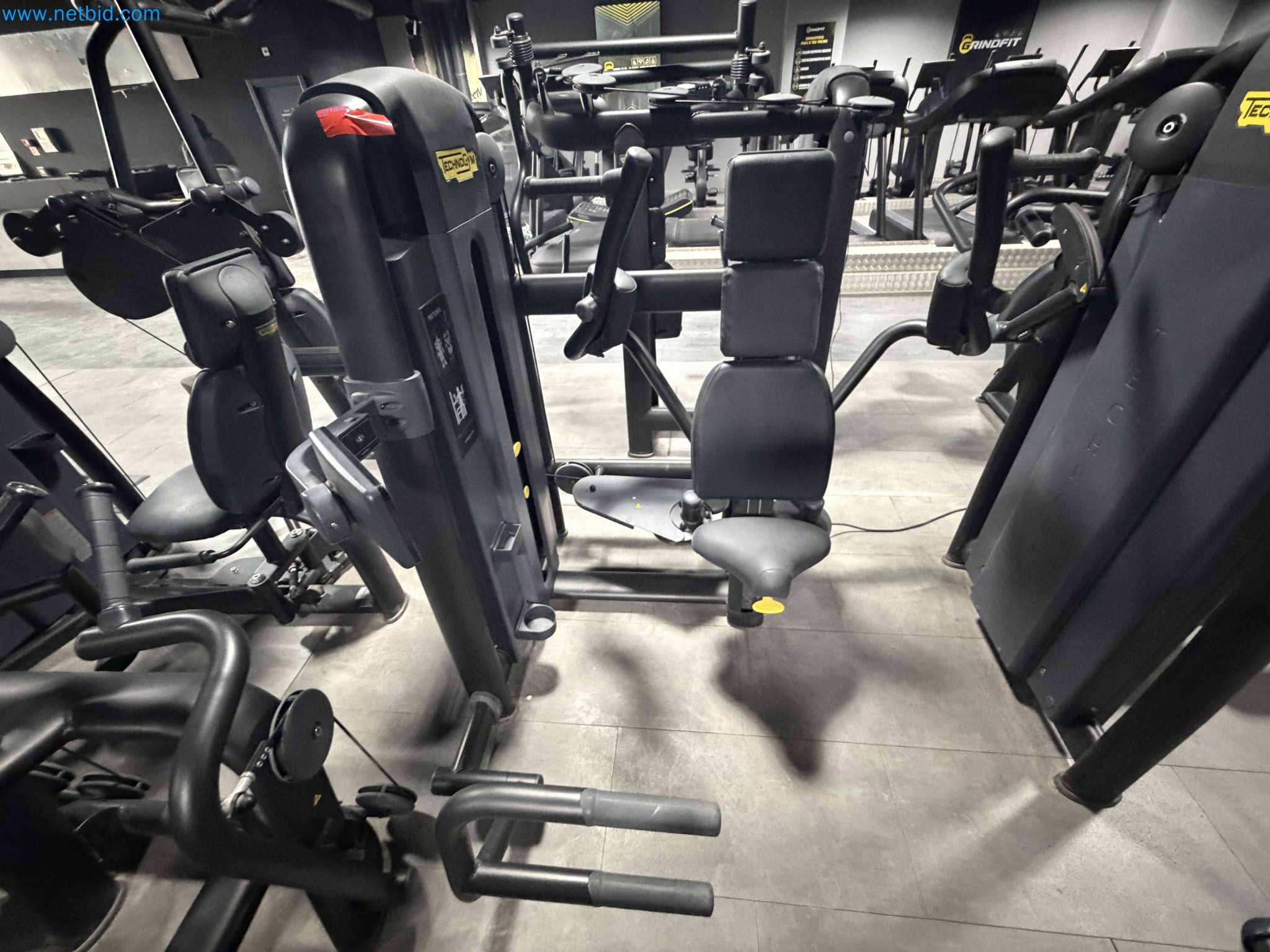Auction of Used Technogym Gym Equipment – Professional Fitness Machines-3