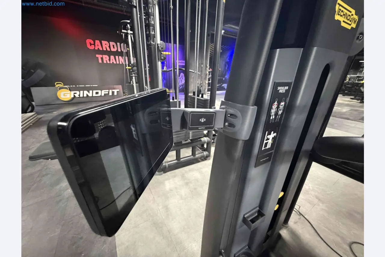 Auction of Used Technogym Gym Equipment – Professional Fitness Machines-5