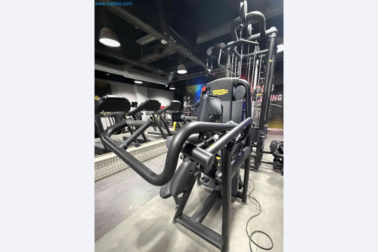 Auction of Used Technogym Gym Equipment – Professional Fitness Machines-8