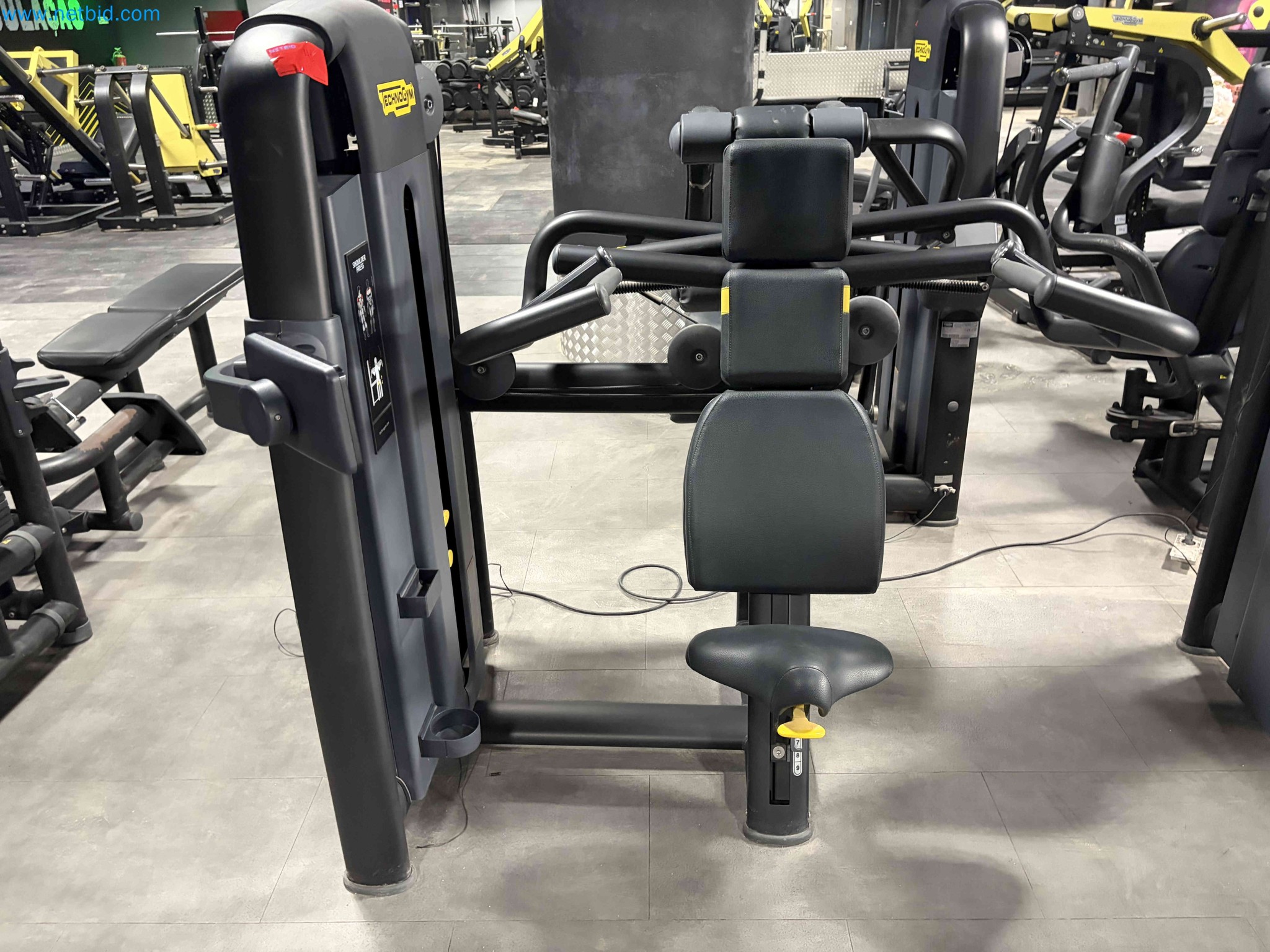 Auction of Used Technogym Gym Equipment – Professional Fitness Machines-9