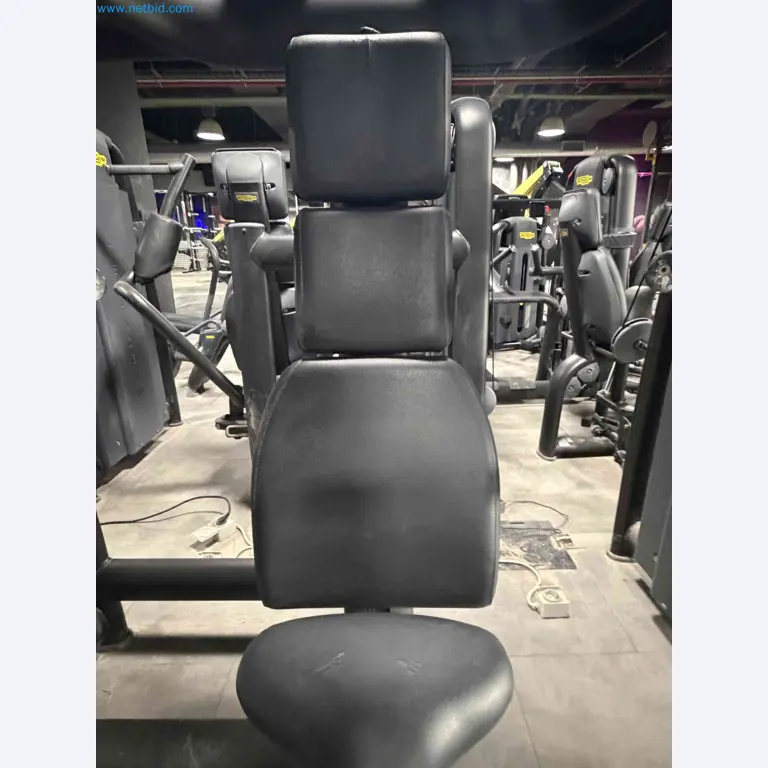 Leilão de Equipamentos de Ginásio Technogym Usados – Máquinas de Fitness Profissionais-6