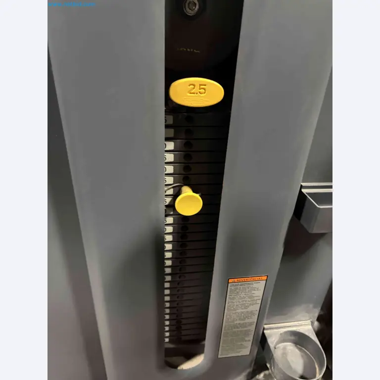 Leilão de Equipamentos de Ginásio Technogym Usados – Máquinas de Fitness Profissionais-4