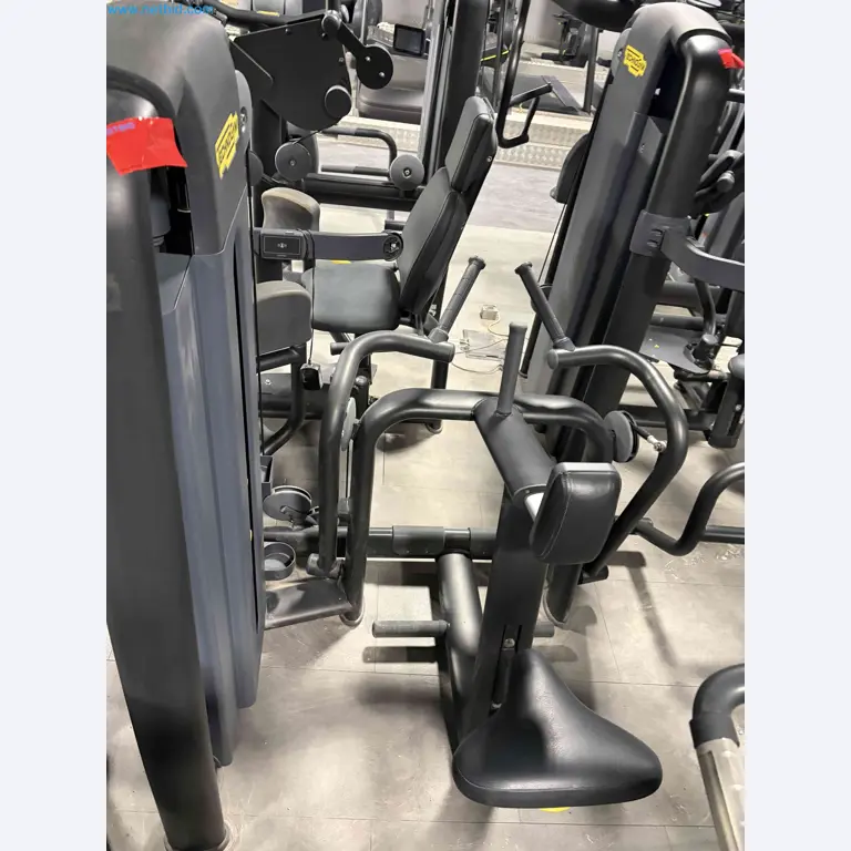 Leilão de Equipamentos de Ginásio Technogym Usados – Máquinas de Fitness Profissionais-6