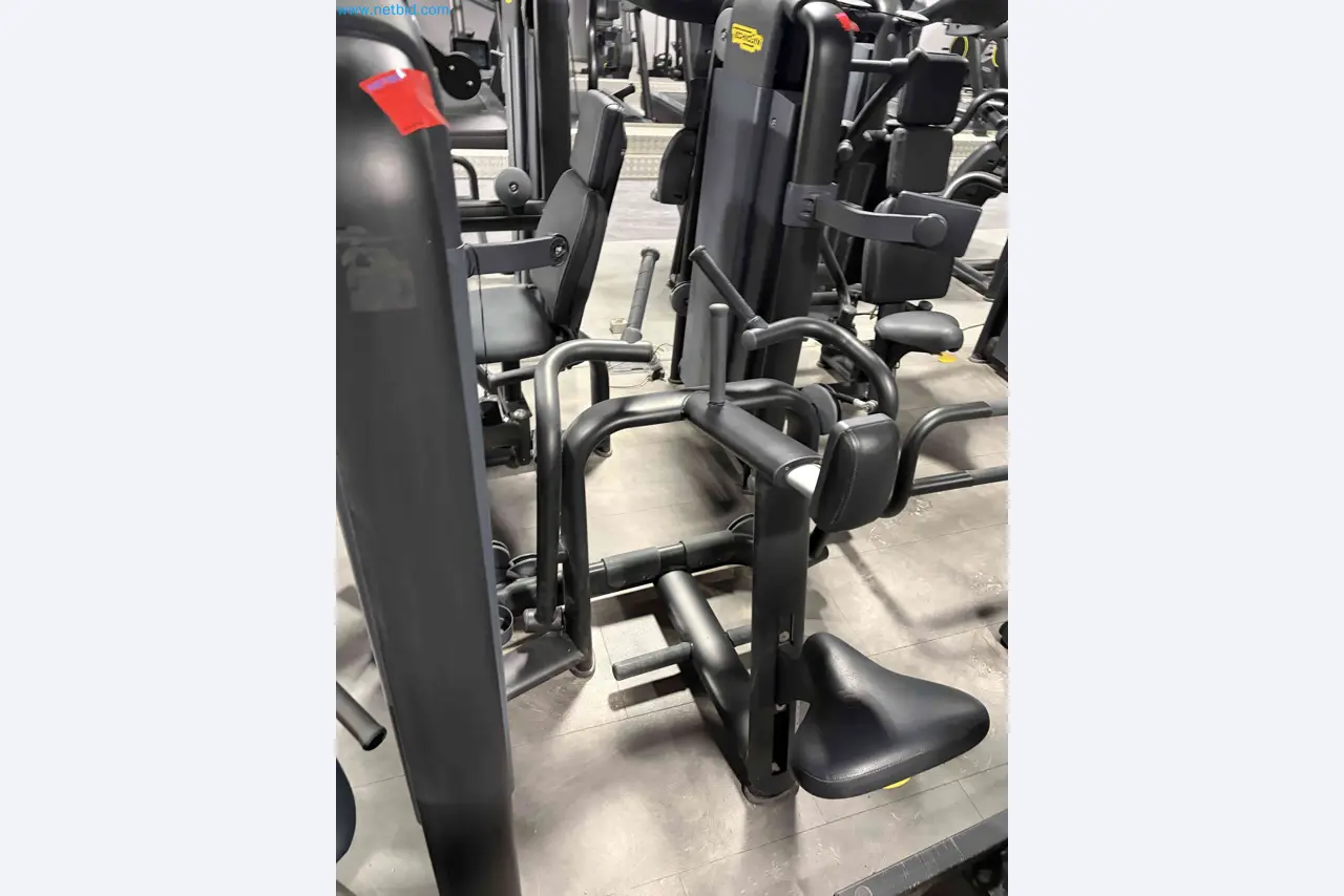 Leilão de Equipamentos de Ginásio Technogym Usados – Máquinas de Fitness Profissionais-7