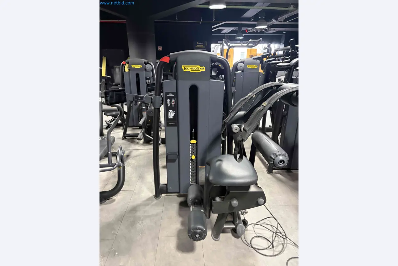 Aukcja używanego sprzętu fitness Technogym - Profesjonalny sprzęt fitness-2