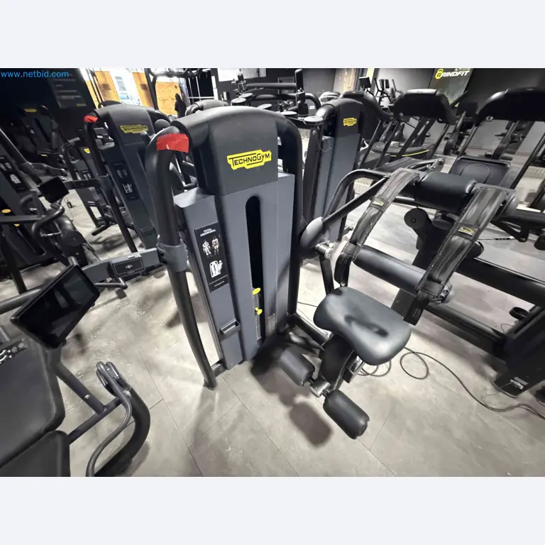 Aukcja używanego sprzętu fitness Technogym - Profesjonalny sprzęt fitness-4