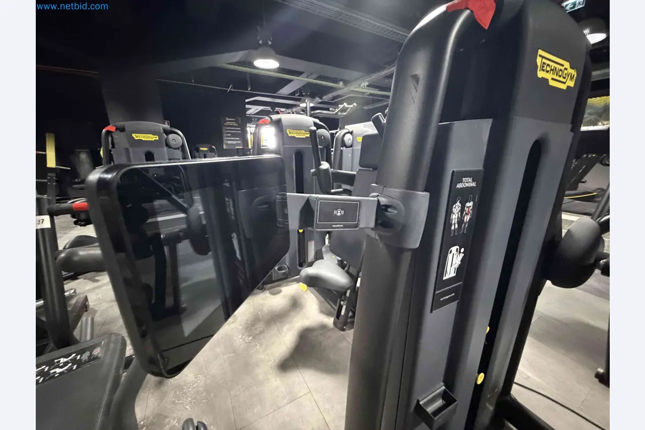 Aukcja używanego sprzętu fitness Technogym - Profesjonalny sprzęt fitness-5