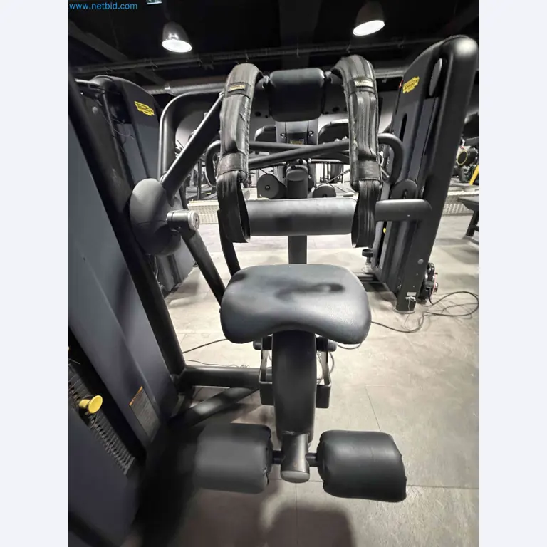 Aukcja używanego sprzętu fitness Technogym - Profesjonalny sprzęt fitness-8