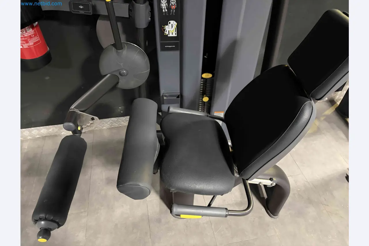 Leilão de Equipamentos de Ginásio Technogym Usados – Máquinas de Fitness Profissionais-6