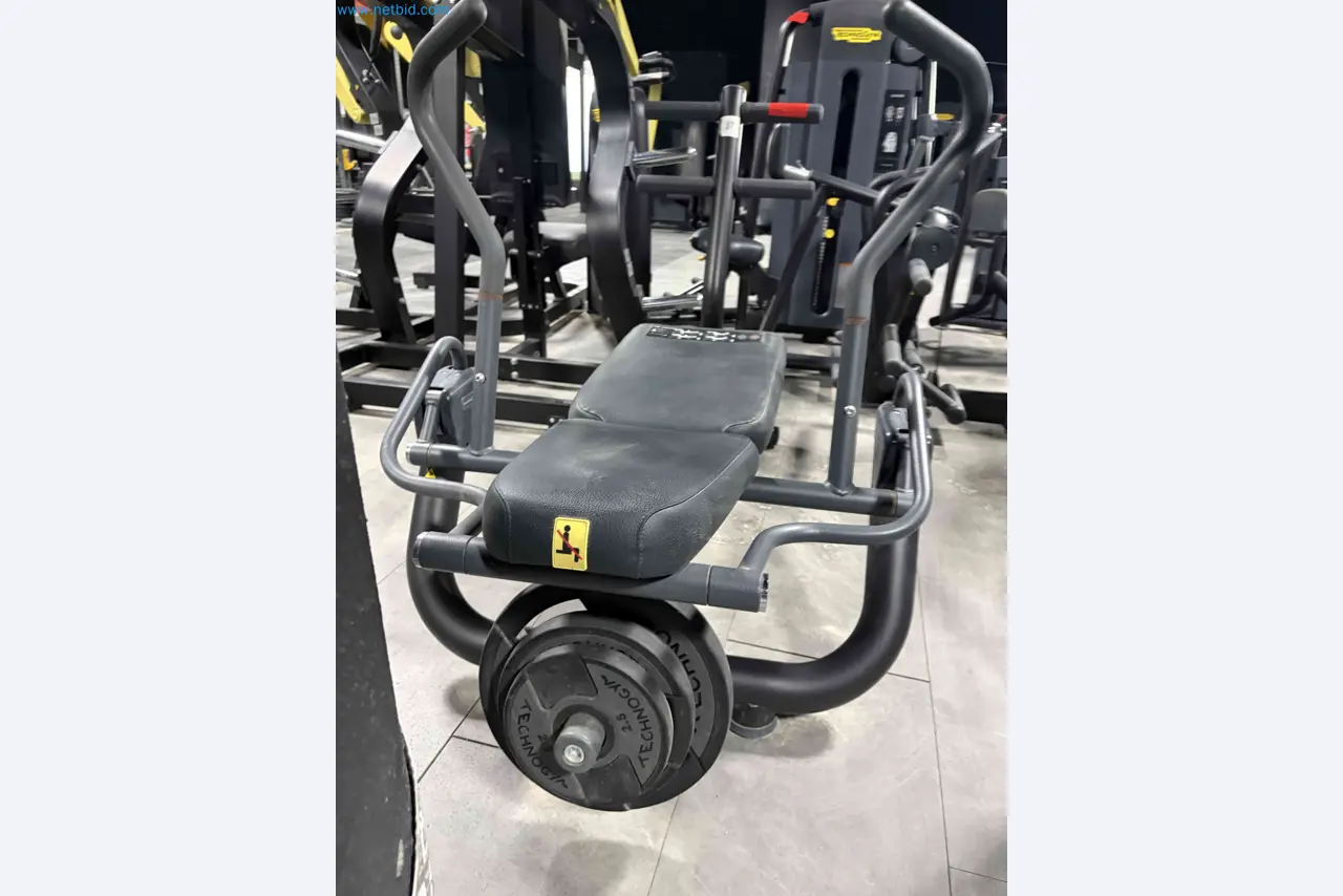 Auktion von gebrauchten Technogym-Fitnessgeräten – Professionelle Fitnessgeräte-3