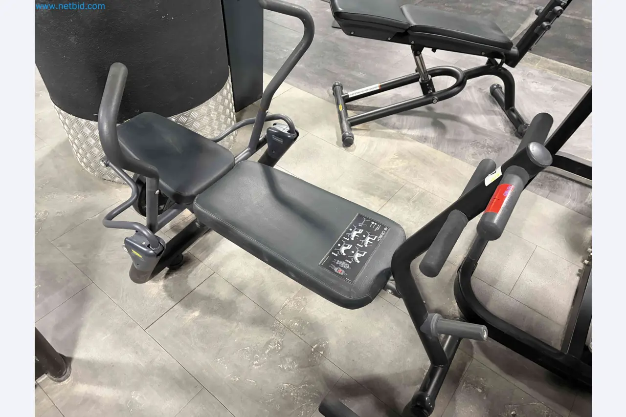 Auktion von gebrauchten Technogym-Fitnessgeräten – Professionelle Fitnessgeräte-4