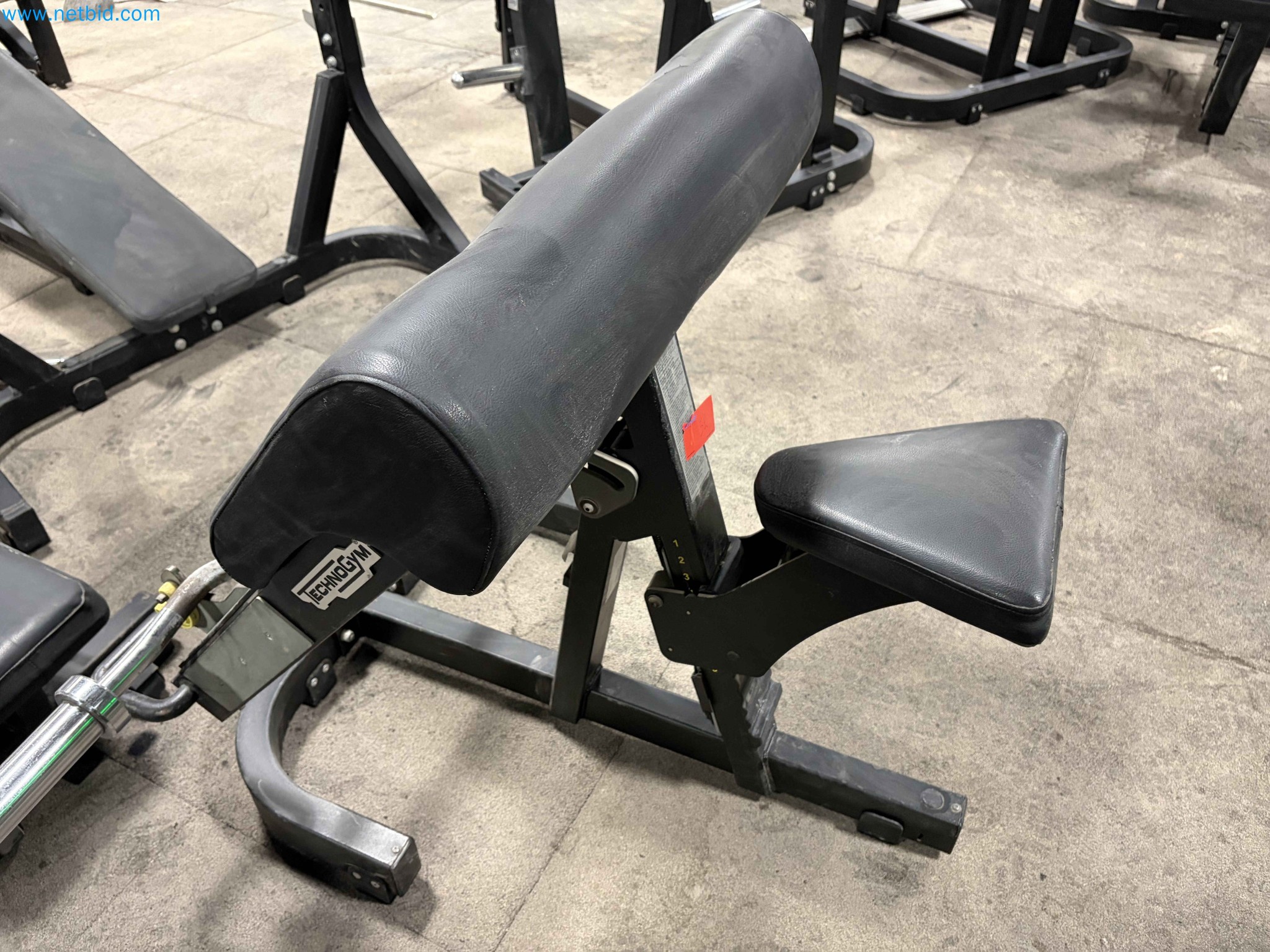 Auktion von gebrauchten Technogym-Fitnessgeräten – Professionelle Fitnessgeräte-6