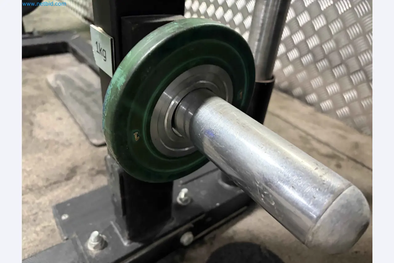 Subasta de Equipos de Gimnasio Technogym Usados – Máquinas Fitness Profesionales-14