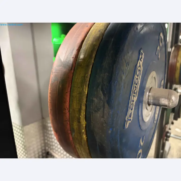 Subasta de Equipos de Gimnasio Technogym Usados – Máquinas Fitness Profesionales-17