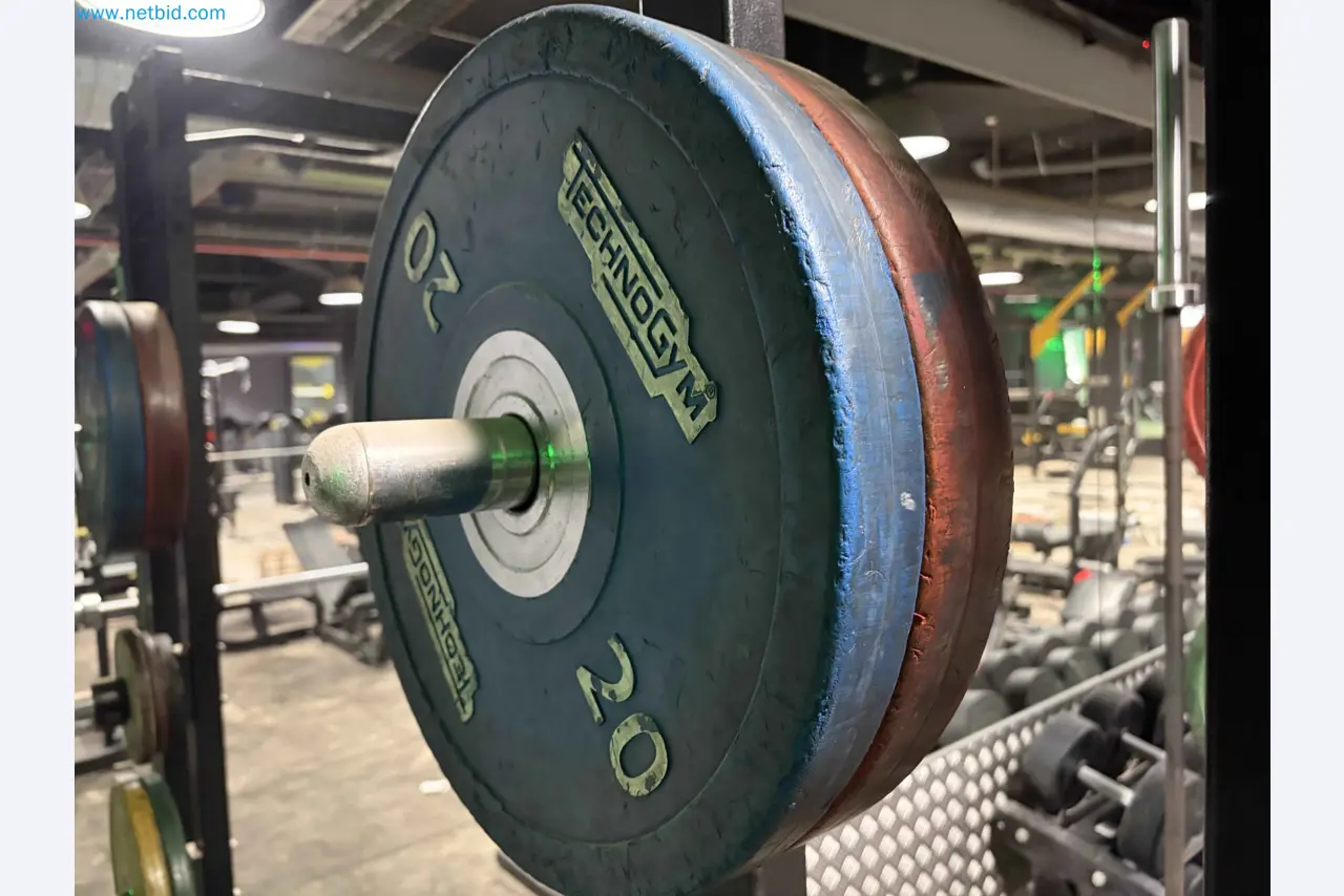 Subasta de Equipos de Gimnasio Technogym Usados – Máquinas Fitness Profesionales-19